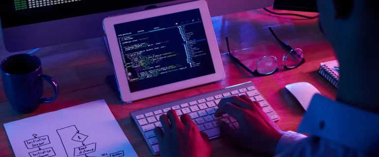شركات تطوير البرمجيات المخصصة
